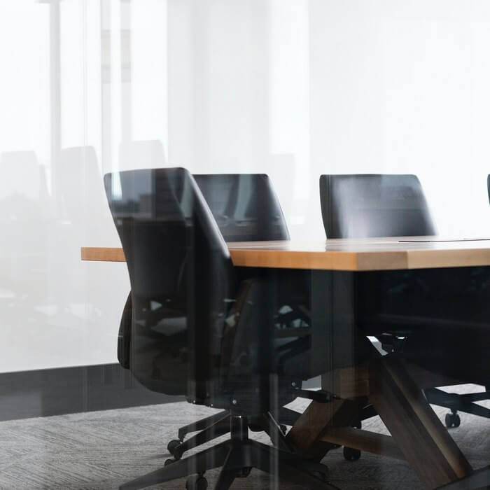 limpieza de primavera en la oficina