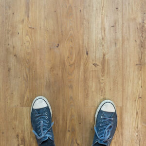 como limpiar suelo de madera